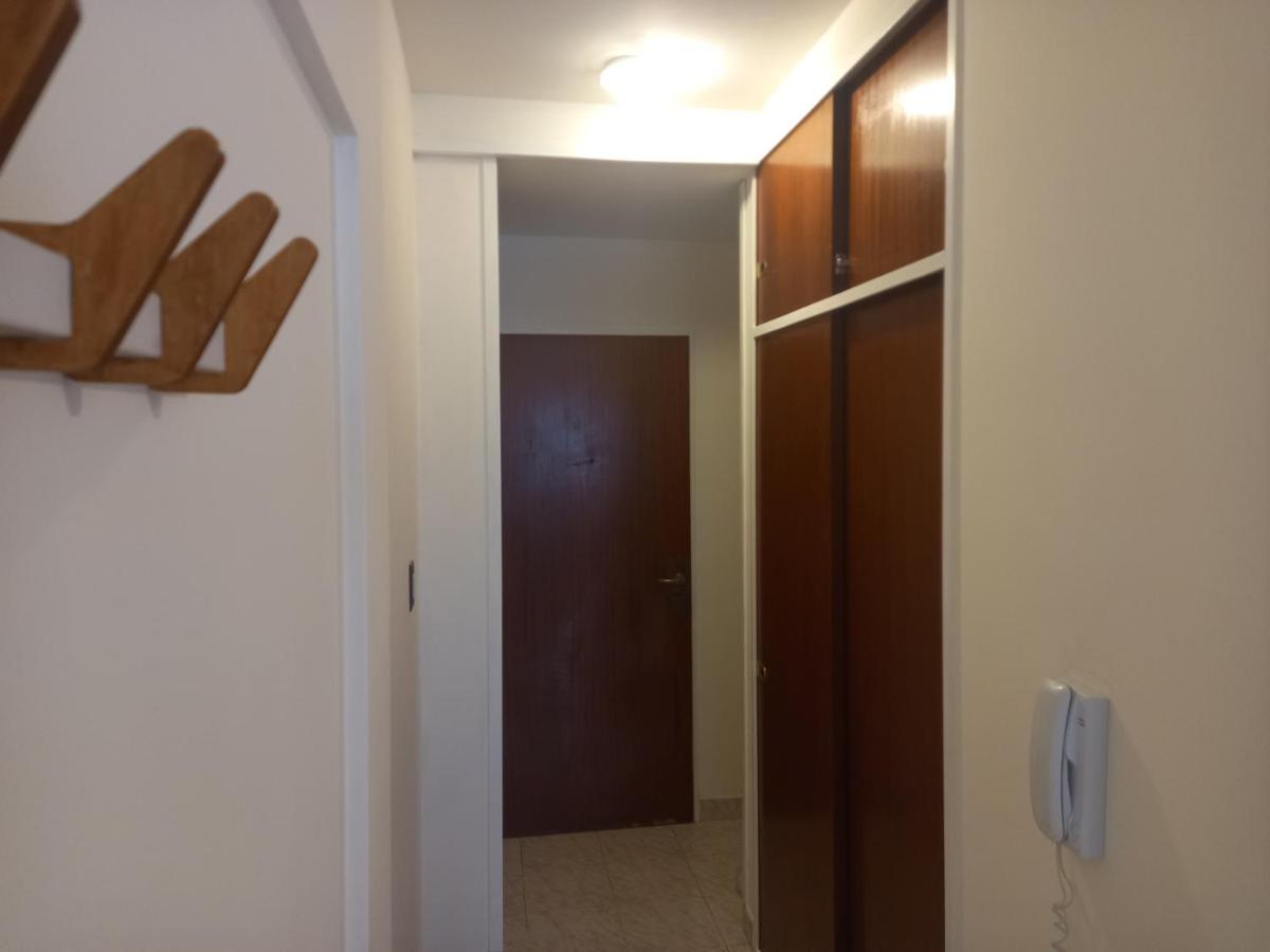 Departamento En Pleno Centro Con Cochera Apartamento *