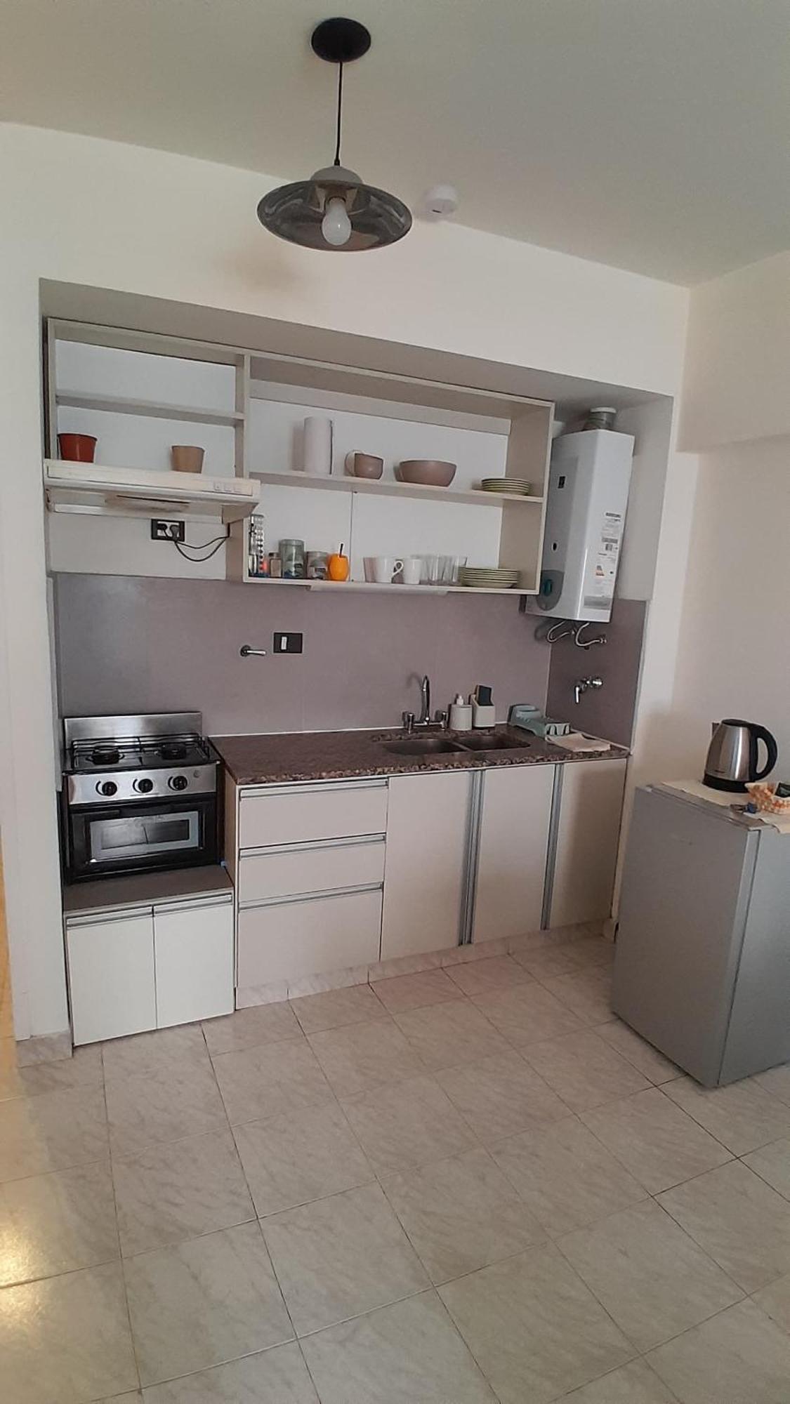 Departamento En Pleno Centro Con Cochera Apartamento *