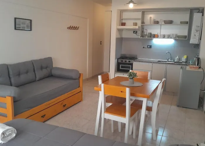 Departamento En Pleno Centro Con Cochera