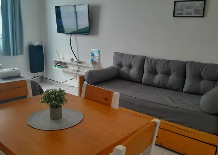 Departamento En Pleno Centro Con Cochera