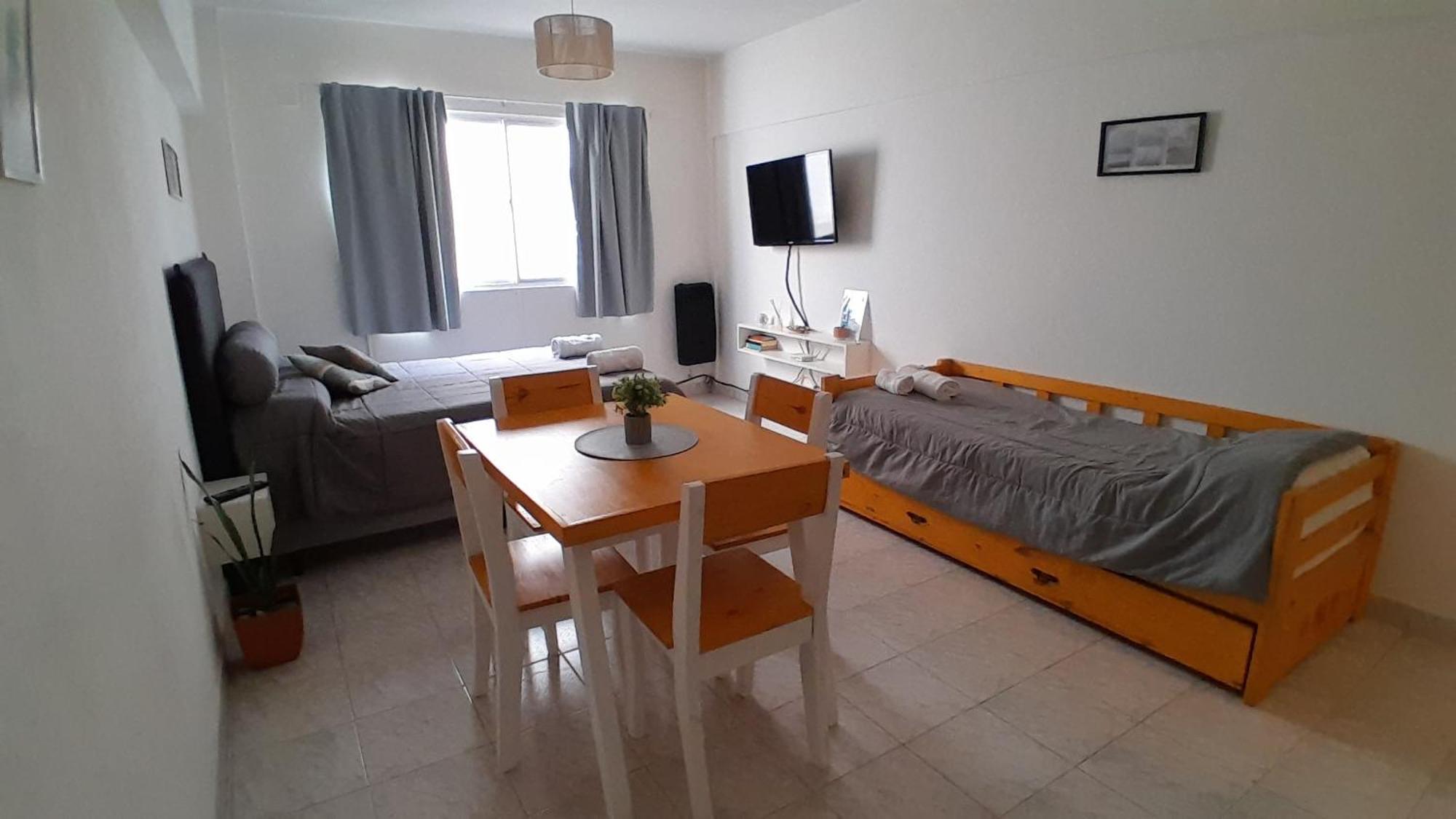 Departamento En Pleno Centro Con Cochera
